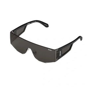 Sold- Quay New Wave Sunglasses